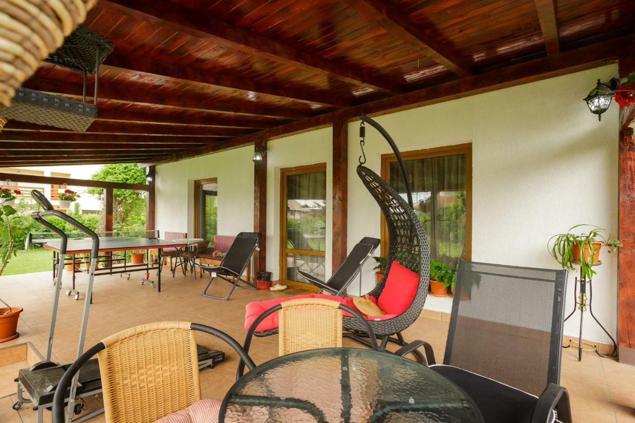 Casa Florilor Hotel Curtea de Argeş Eksteriør billede